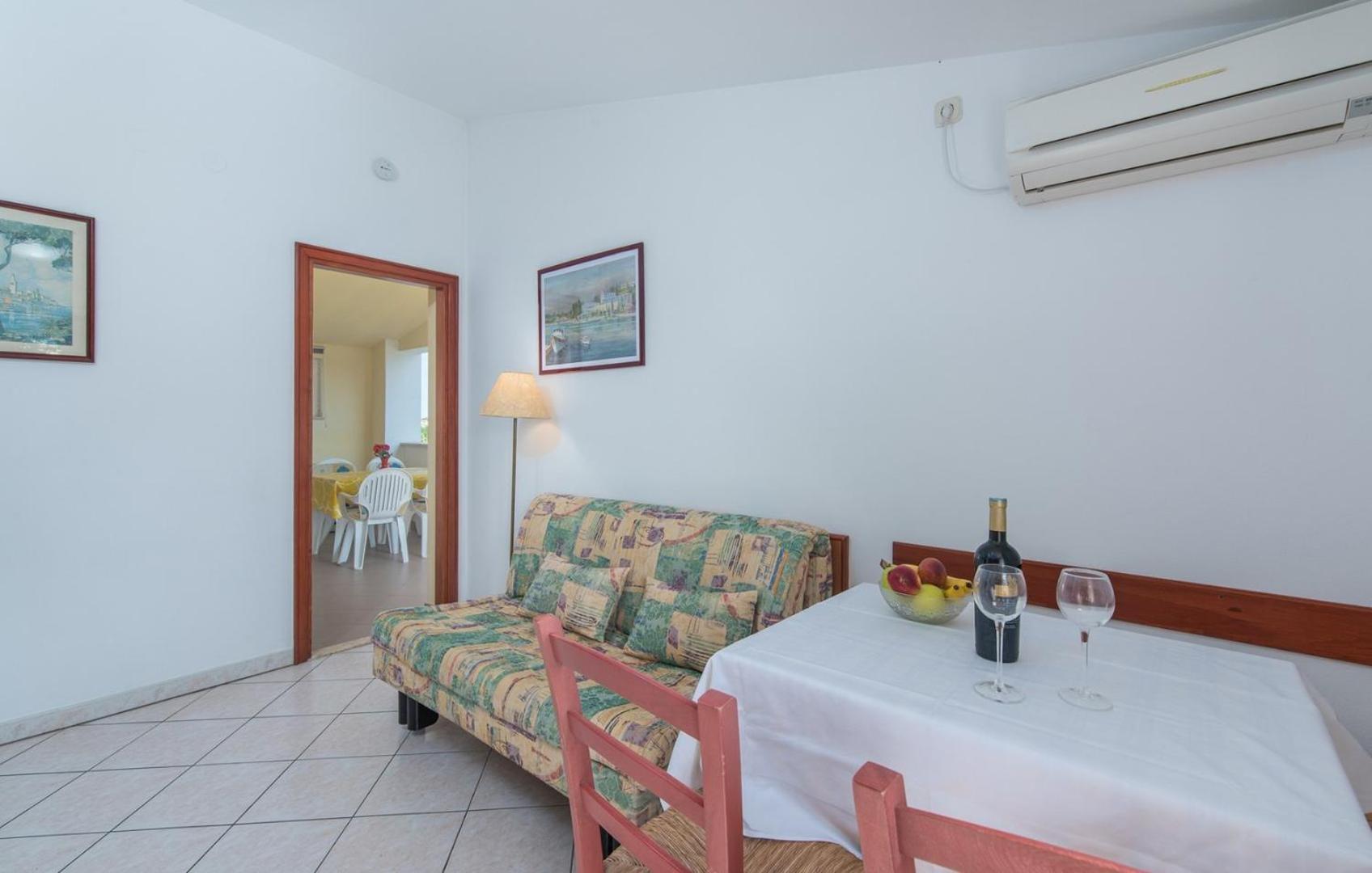 Villa Anita With Common Pool Vrvari Номер фото
